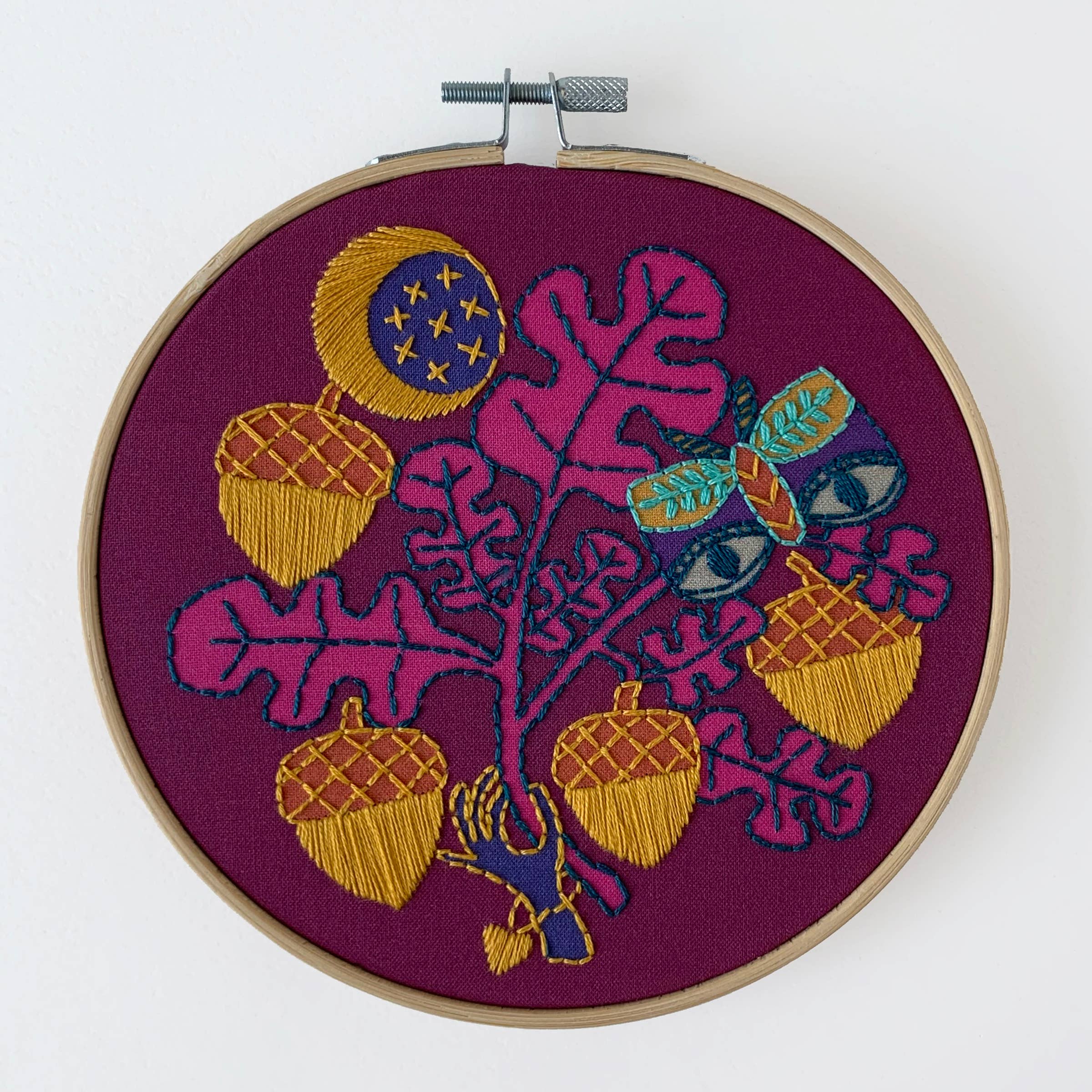 Acorns Embroidery Kit - Handcraft Harbor