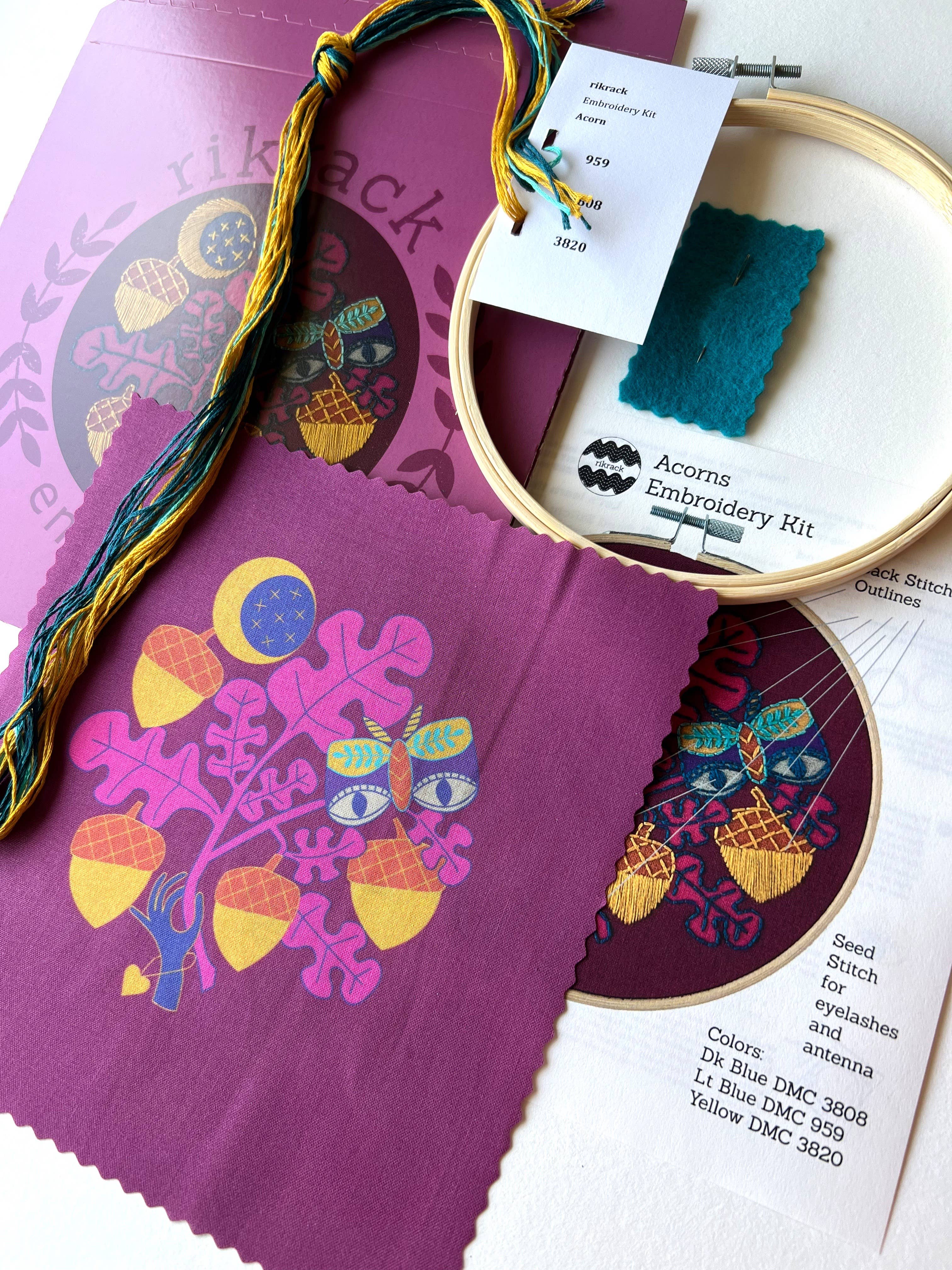 Acorns Embroidery Kit - Handcraft Harbor