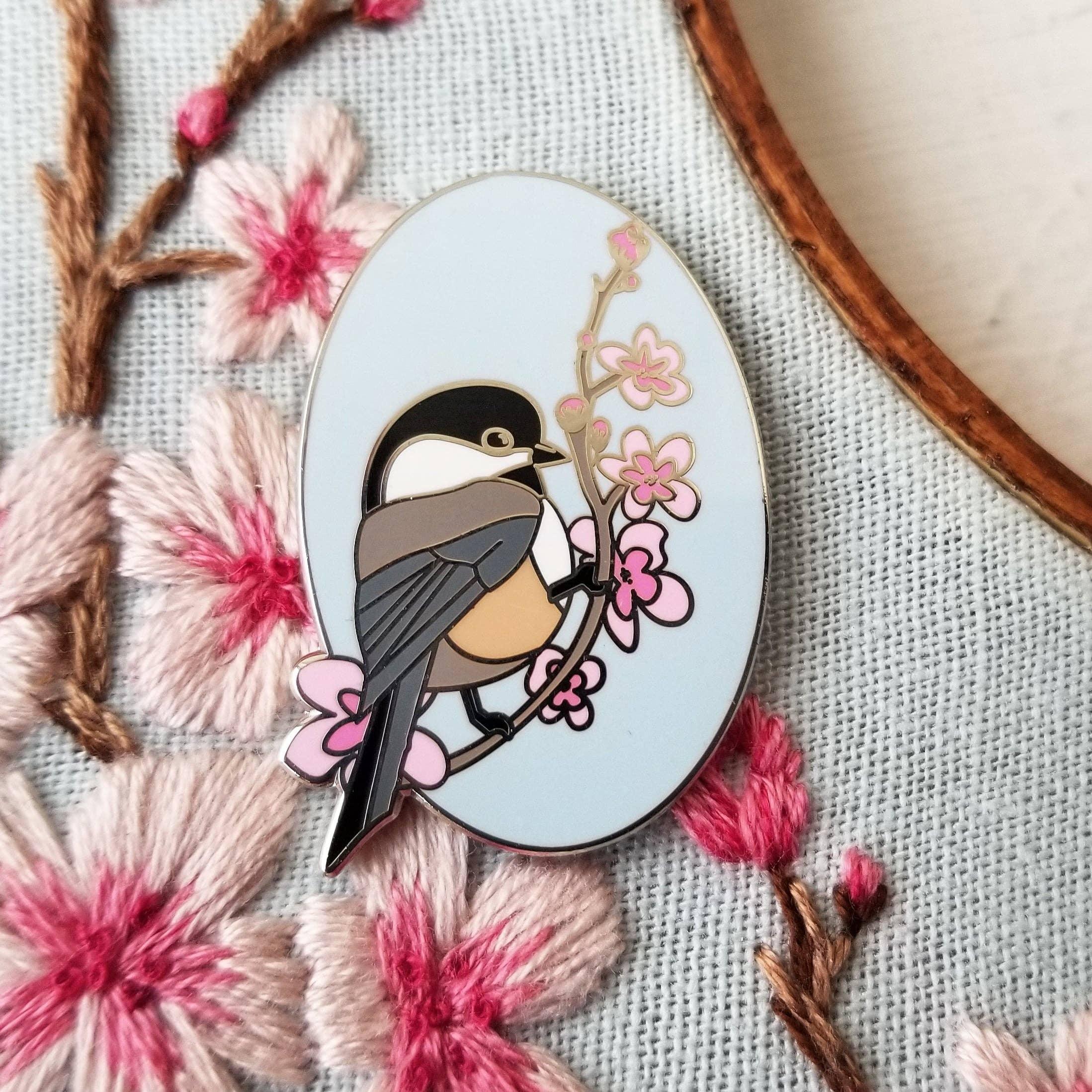 Chickadee Enamel Needle Minder - Handcraft Harbor