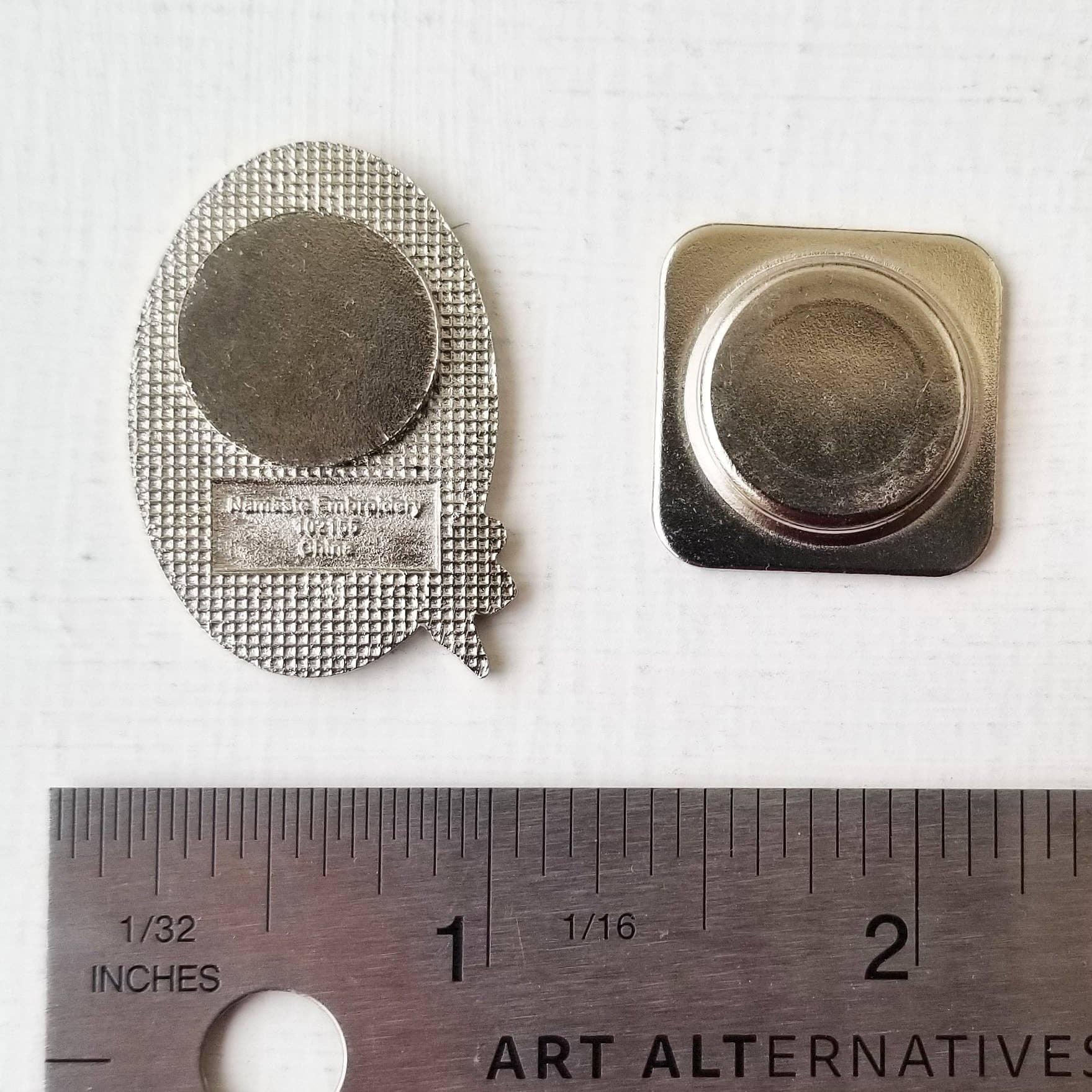 Chickadee Enamel Needle Minder - Handcraft Harbor