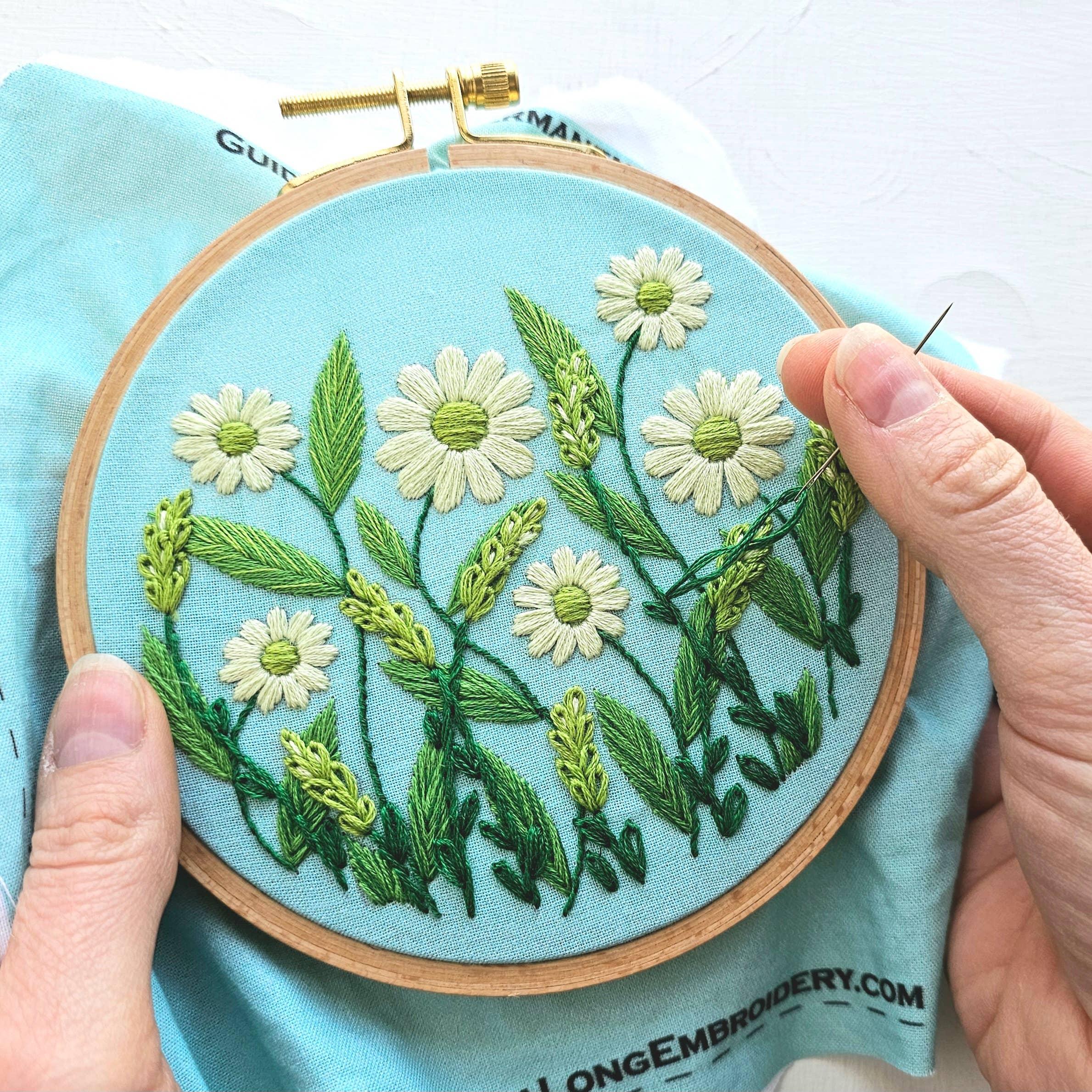 Daisy Field Beginner Embroidery Kit - Handcraft Harbor