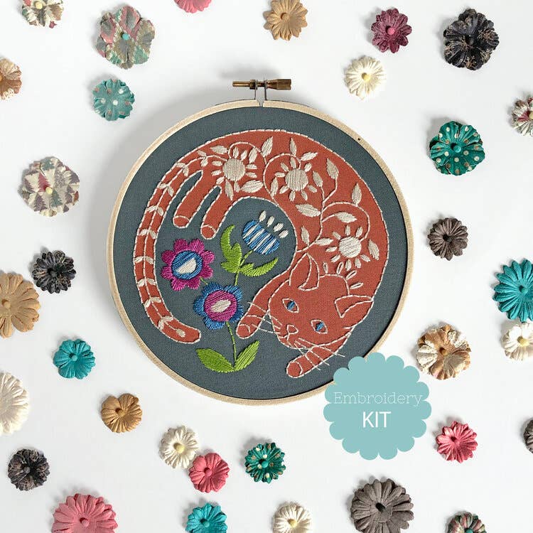 Garden Cat Embroidery Kit - Handcraft Harbor