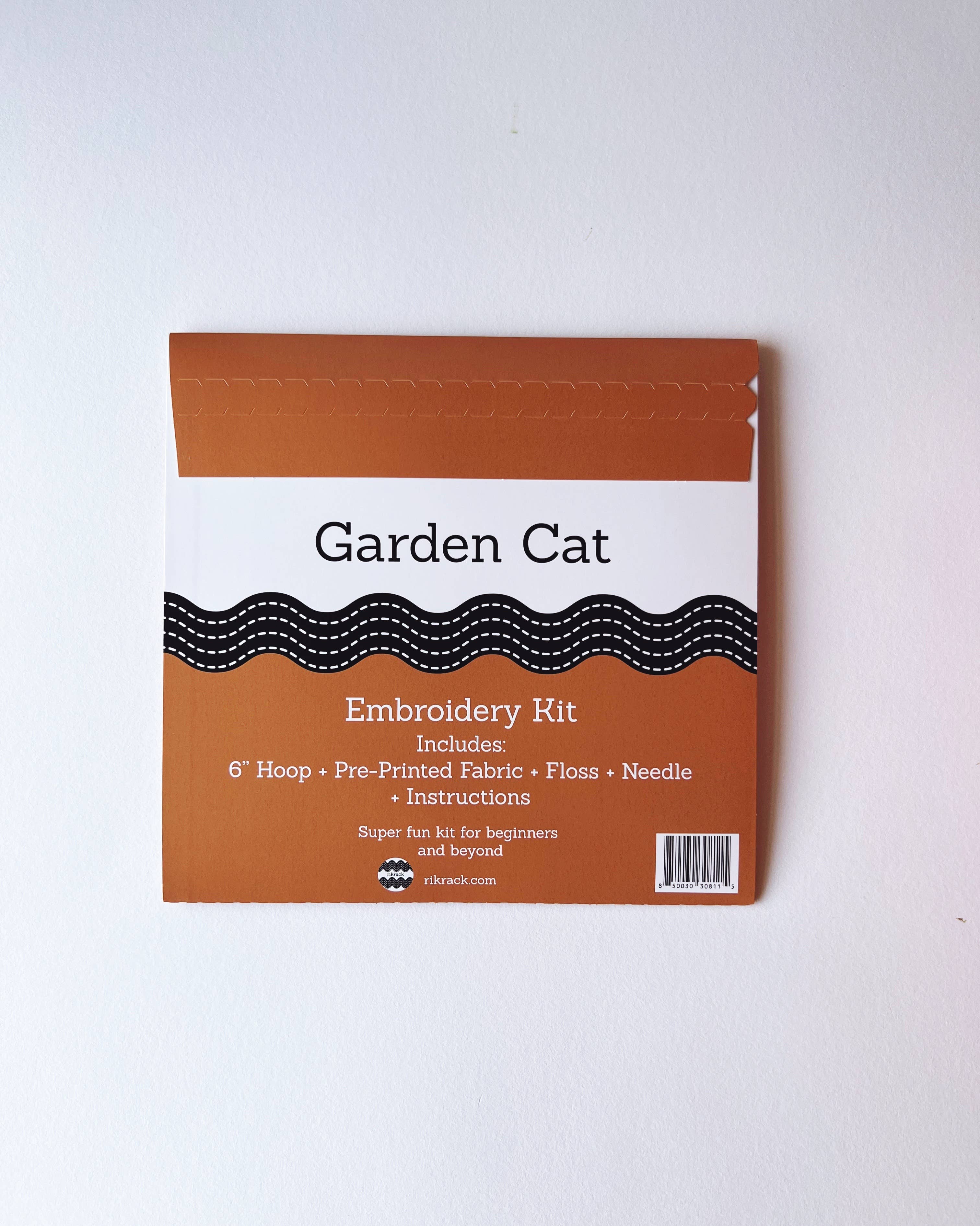 Garden Cat Embroidery Kit - Handcraft Harbor