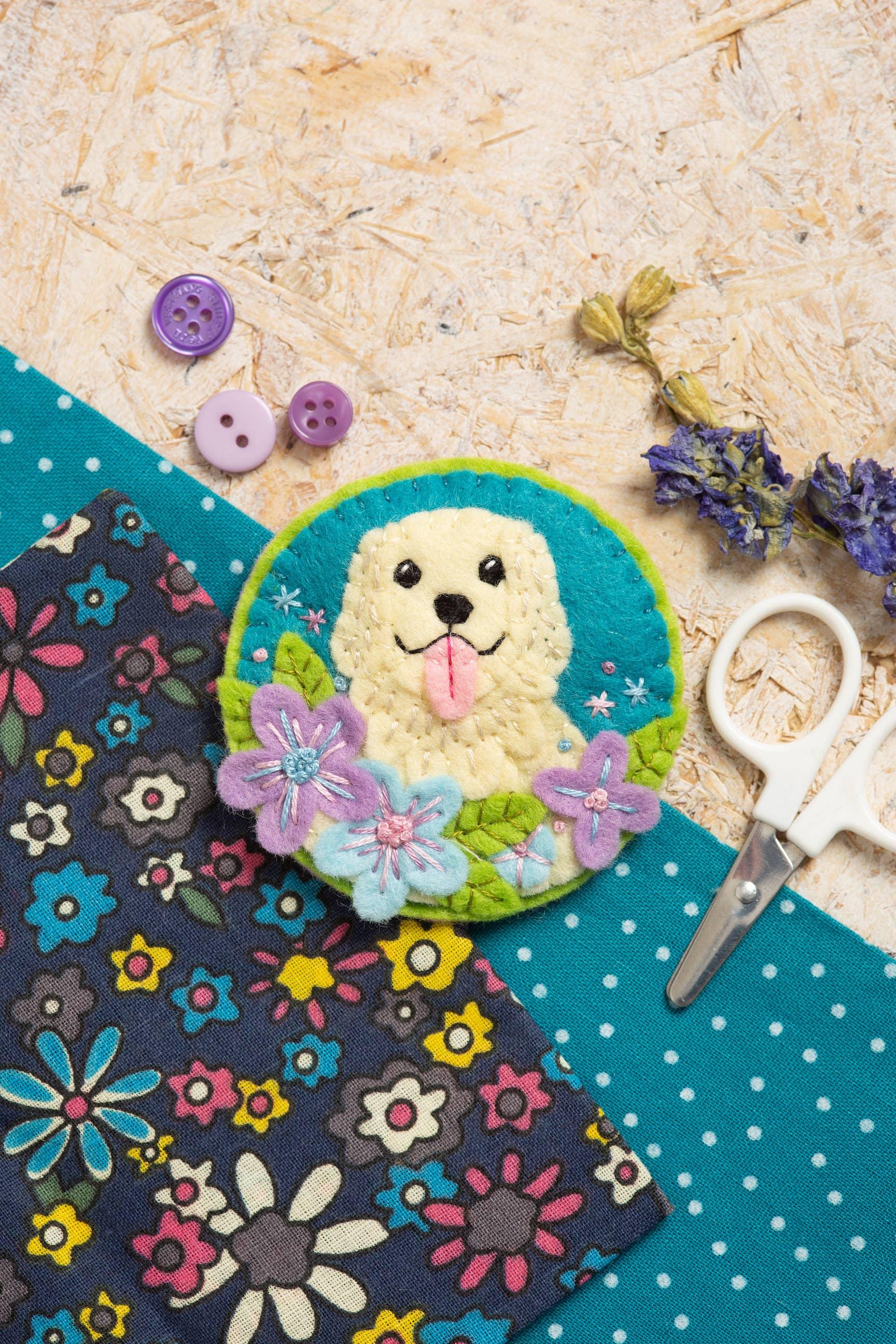 Golden Retriever Brooch Felt Craft Kit - Handcraft Harbor