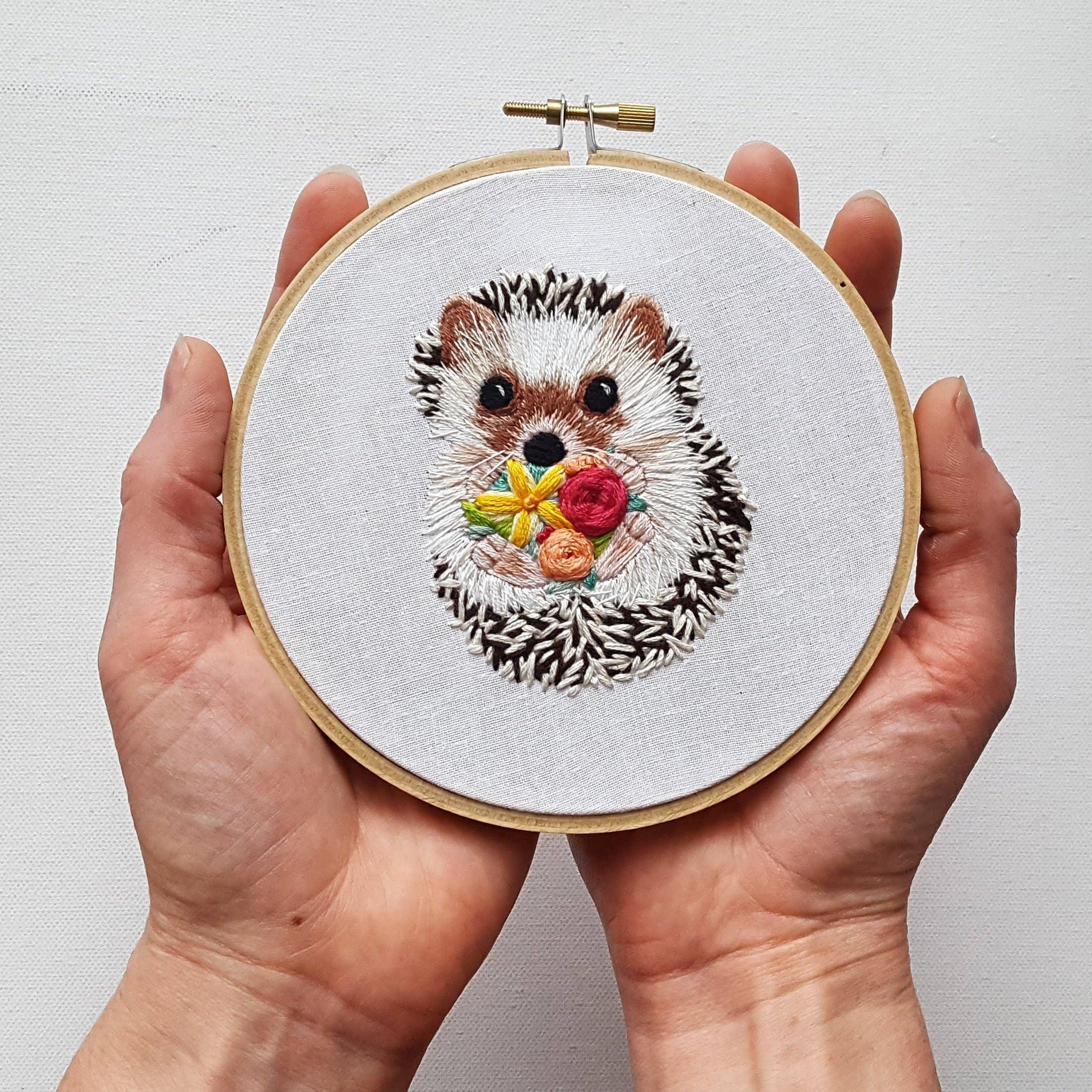 Hedgehog Embroidery Kit - Handcraft Harbor