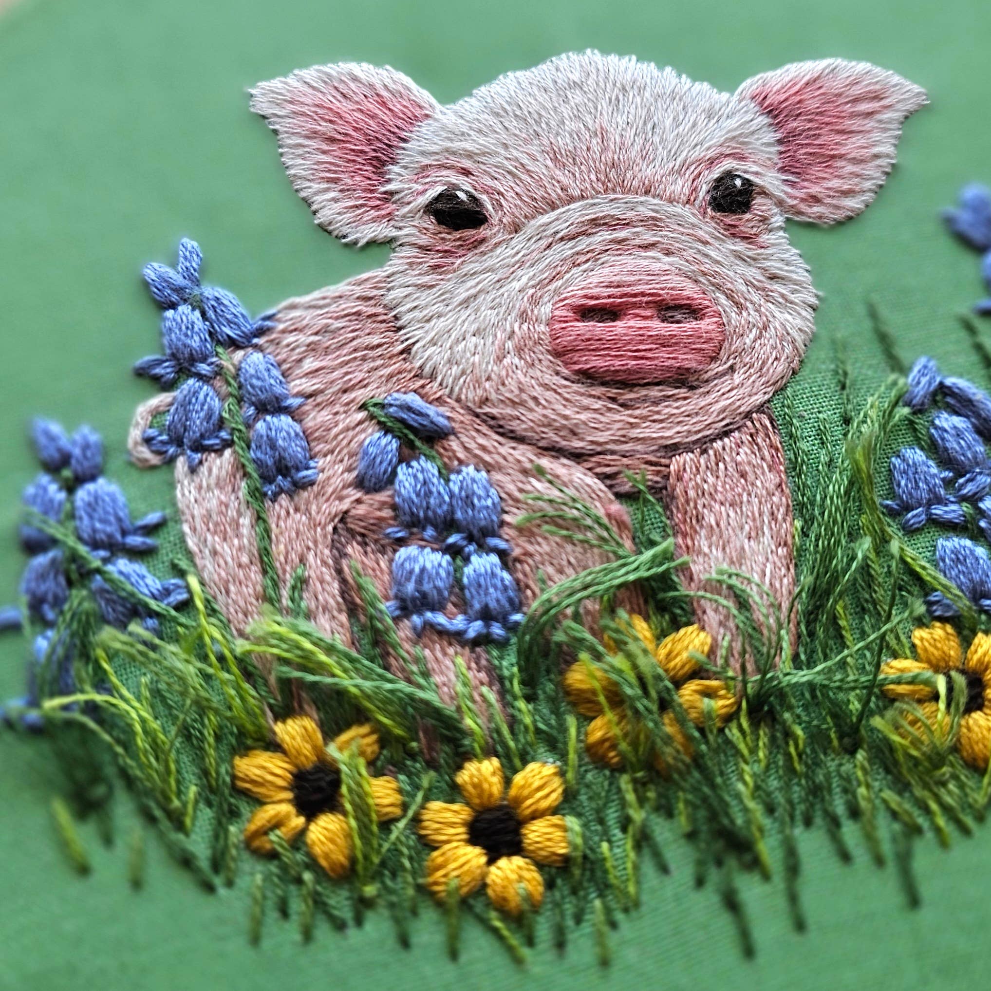 Posing Piglet Embroidery Kit - Handcraft Harbor