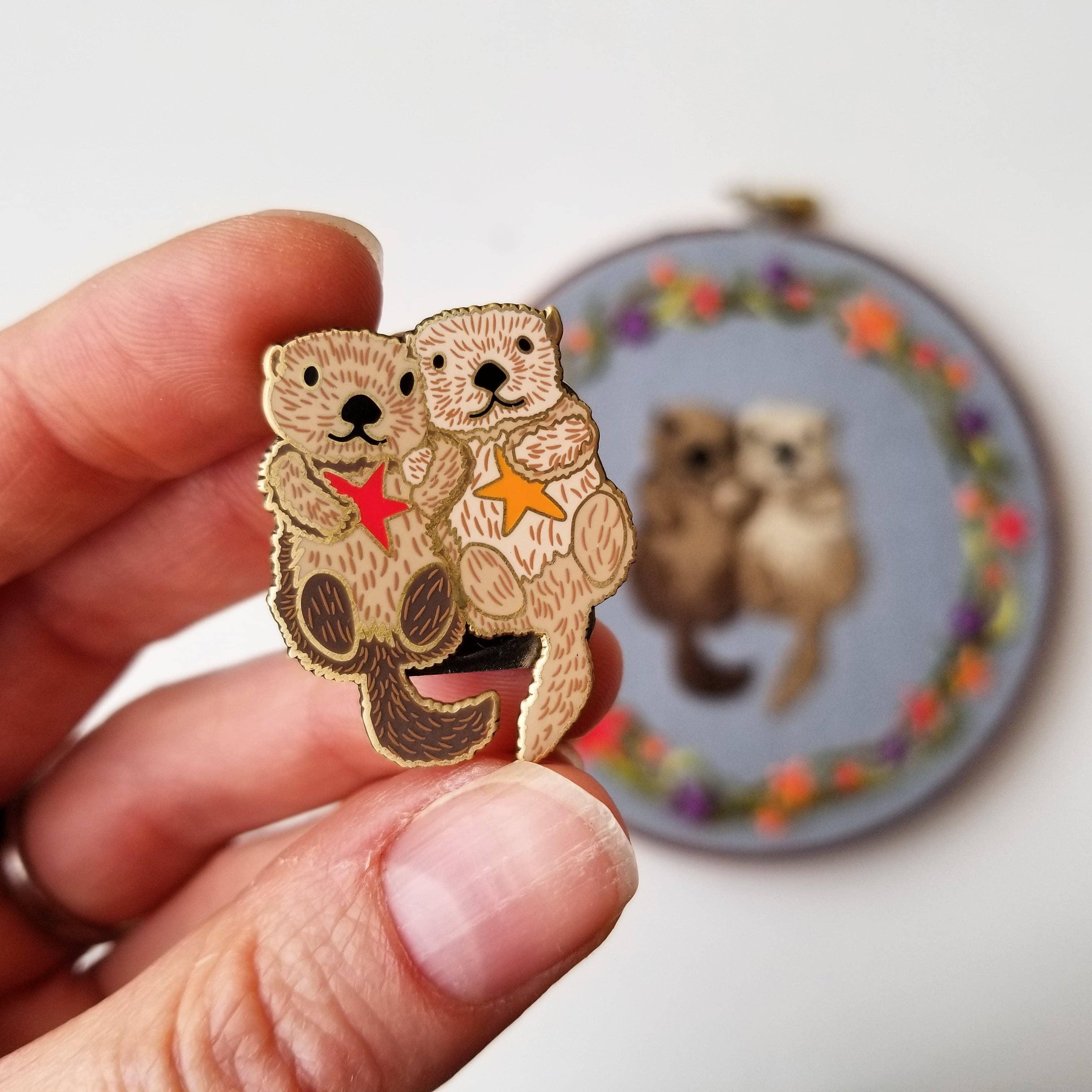 Sea Otters Enamel Needle Minder - Handcraft Harbor