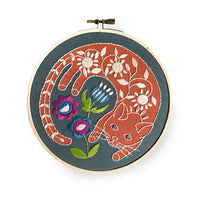 Garden Cat Embroidery Kit - Handcraft Harbor